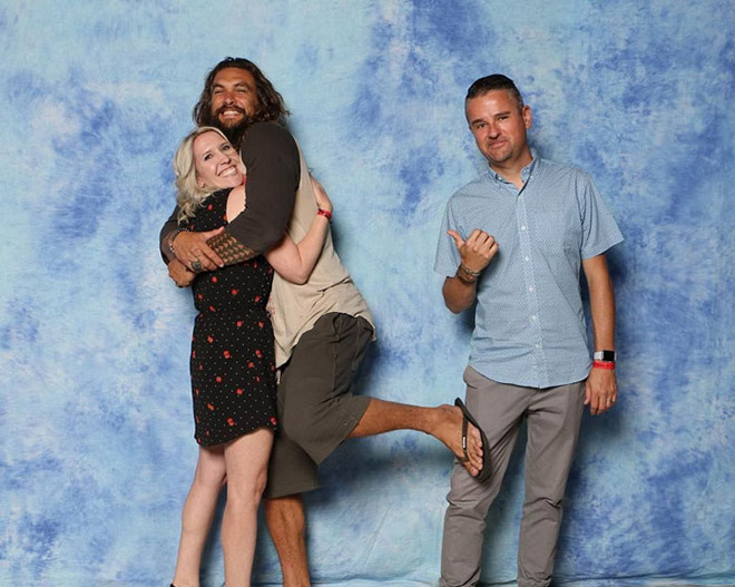 Funny fan photo with Jason Momoa.