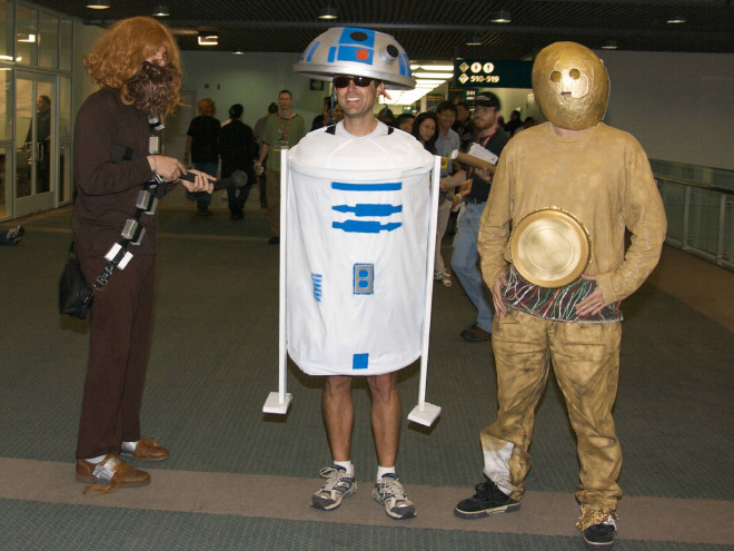 Funny Star Wars cosplay fail.
