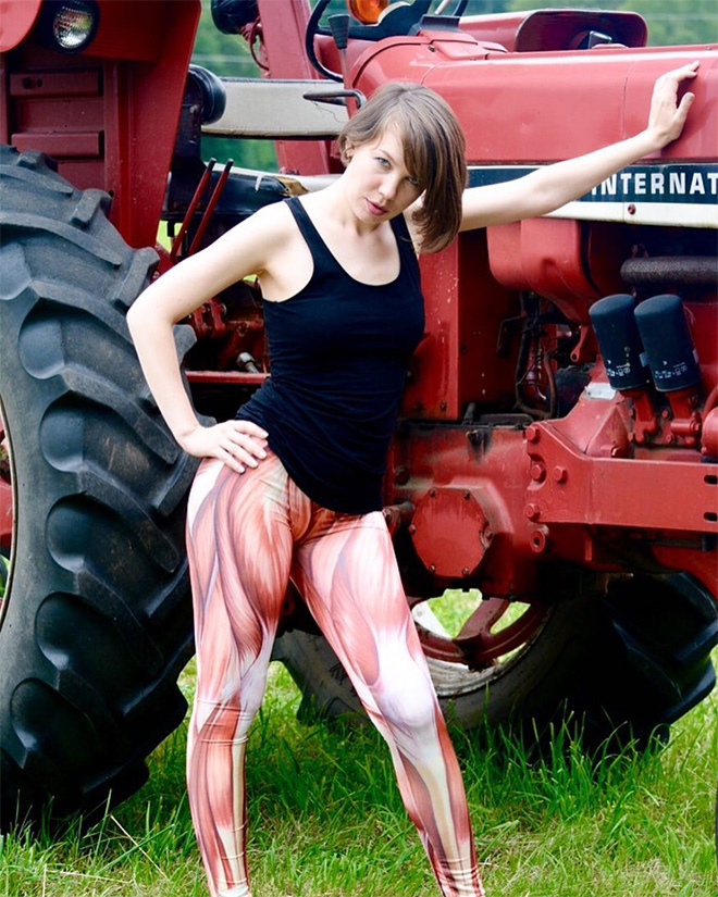 Muscle leggings: weird fashion choice.