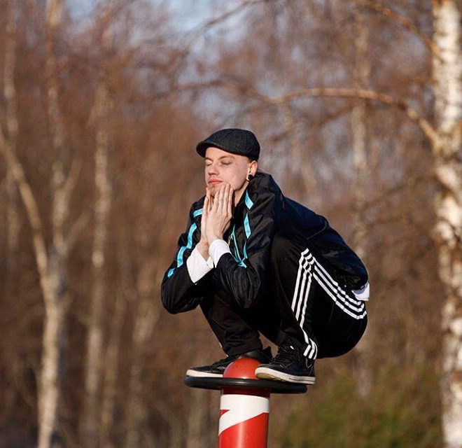 Russians love squatting while wearing tracksuits.