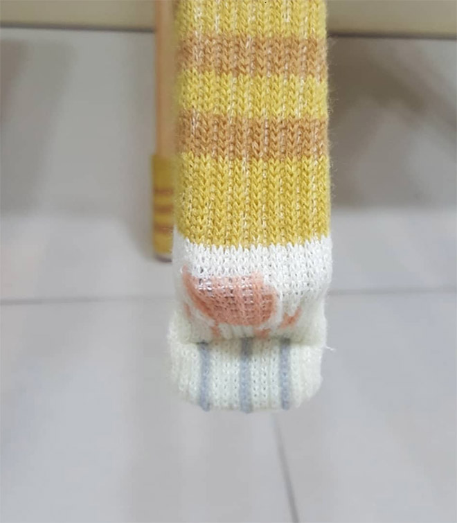 Cat paw chair socks.