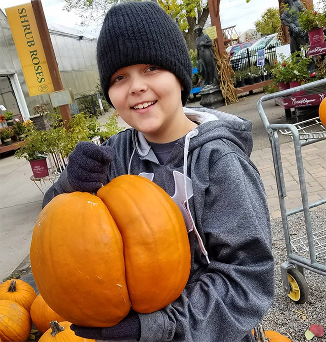 Hilarious butt-shaped Halloween pumpkin.