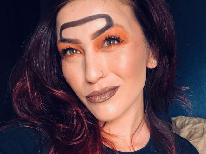 Why have two ordinary eyebrows when one weird eyebrow is enough? Right? Right? Wrong.