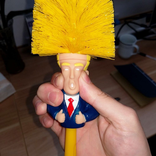 Trump toilet brush.