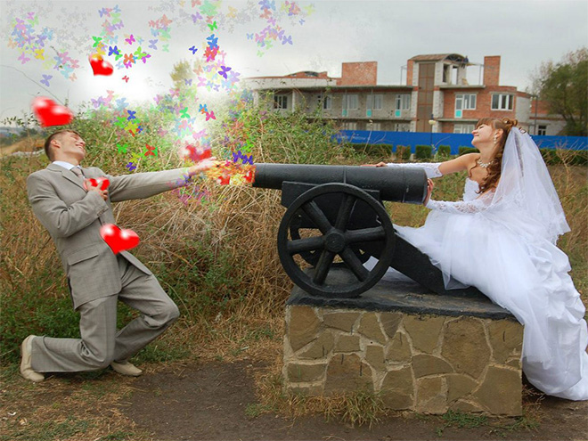 When it comes to ruining your wedding photos with lousy photoshopping, nobody does it like the Russians. Nobody!