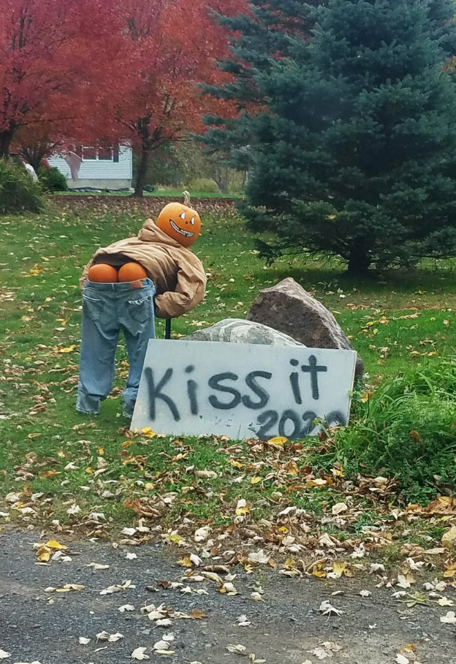 Awesome Halloween decoration.