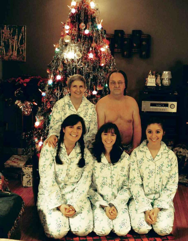 Weird Christmas family photo.