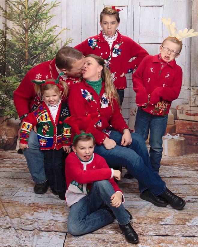 Weird Christmas family photo.