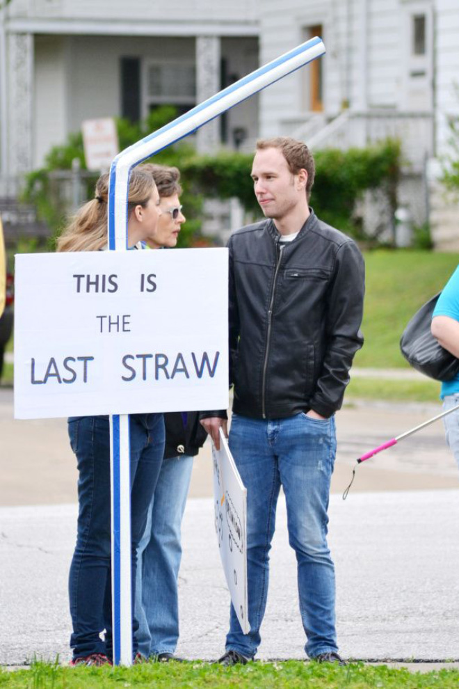 Who said perfect protest signs doesn't exist?