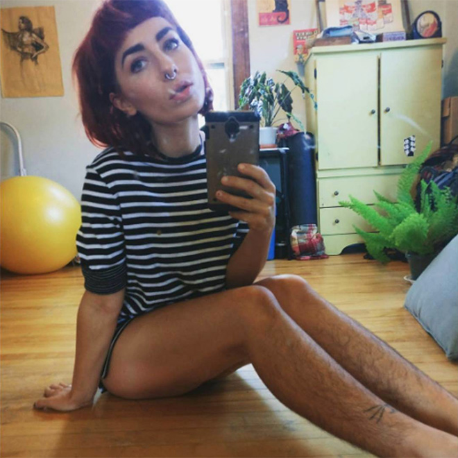 Girls with hairy legs is a real Instagram beauty trend.