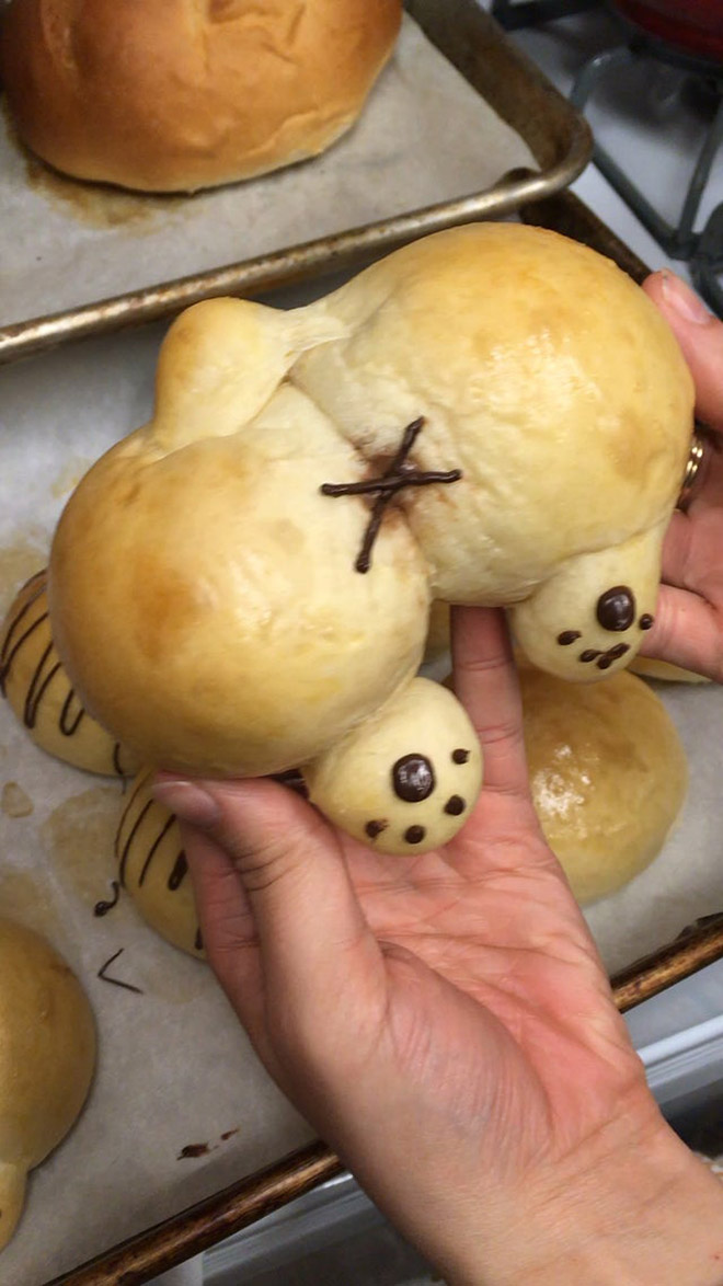 Delicious corgi butt bread.