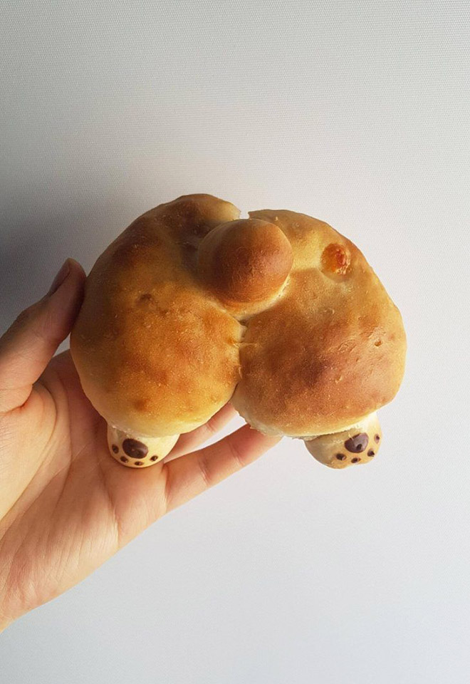 Delicious corgi butt bread.