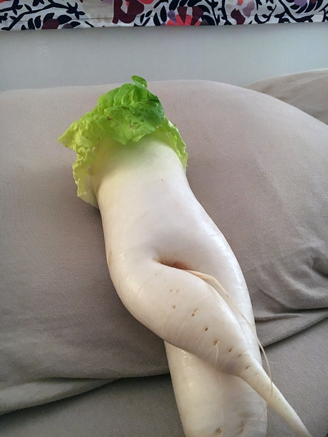 Who would have thought that radishes are so sexy?