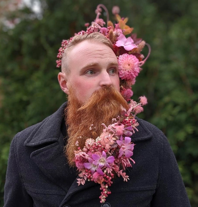 Flower beard trend.