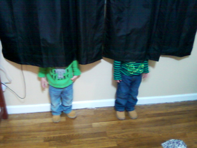 Some kids are terrible at Hide-And-Seek.