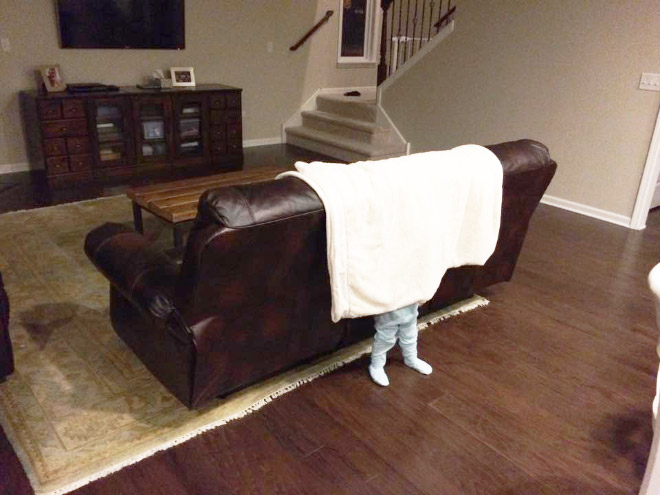 Some kids are terrible at Hide-And-Seek.