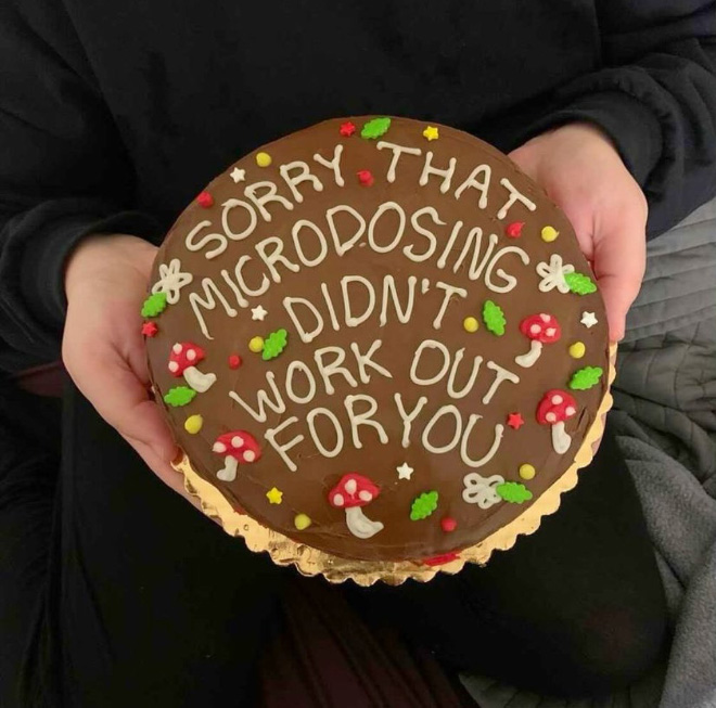 Say sorry with a delicious cake!