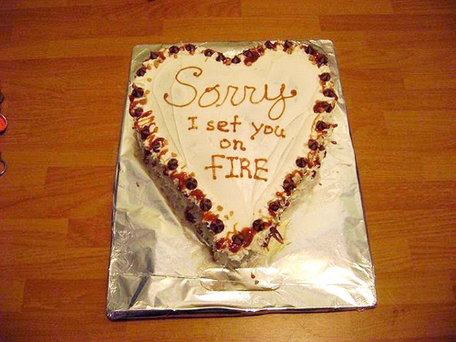 Say sorry with a delicious cake!