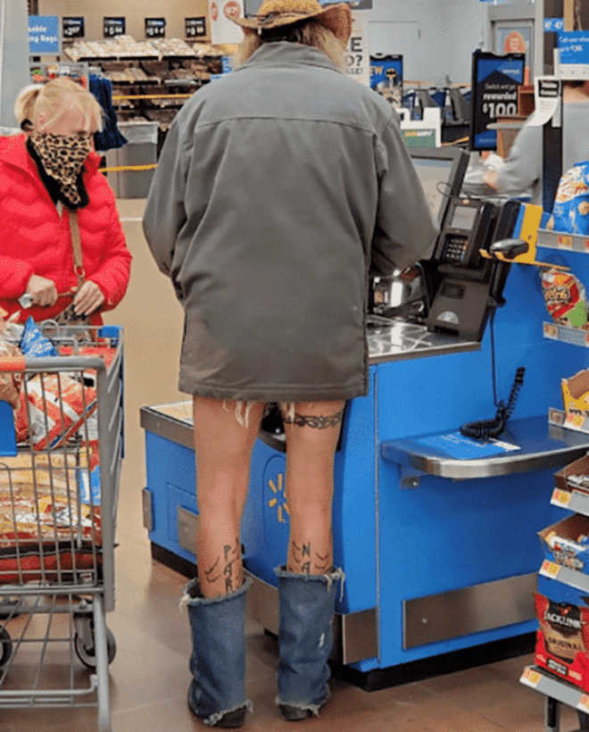 People of Walmart fashion.