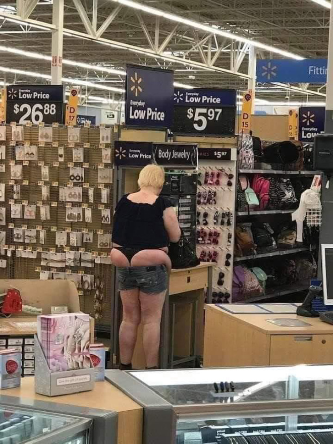 People of Walmart fashion.