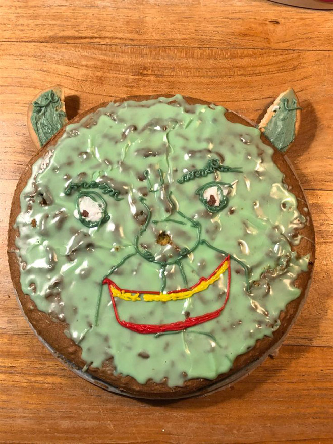 Shrek cake fail.