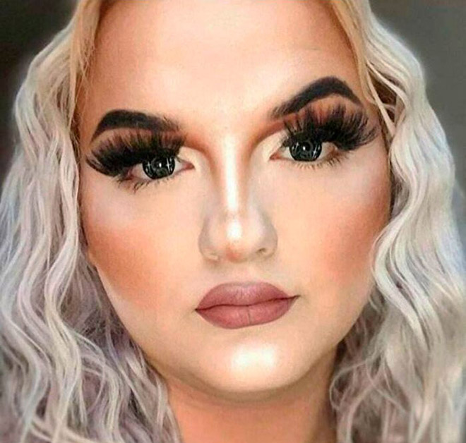 Makeup fail is the funniest kind of fail.