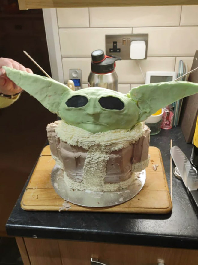 Some Yoda cakes should have never been made...