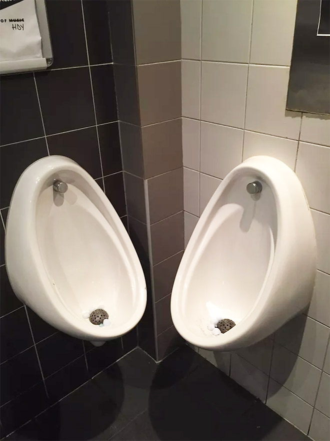 Toilet design fail.