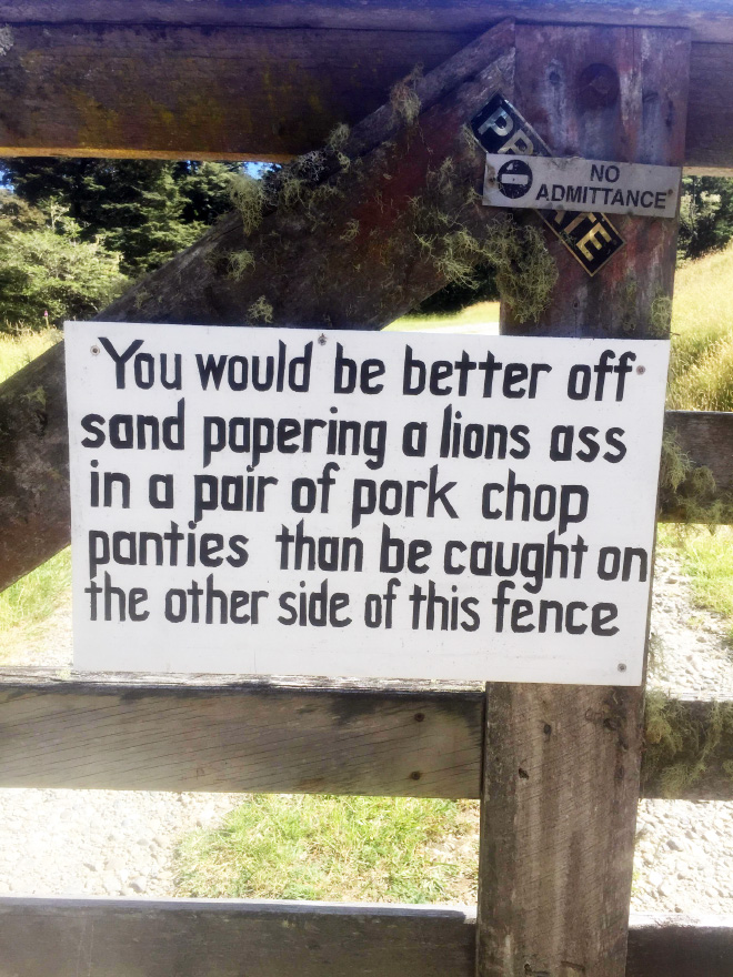 Hilarious warning sign.