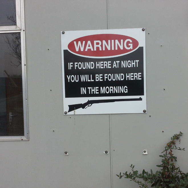 Hilarious warning sign.